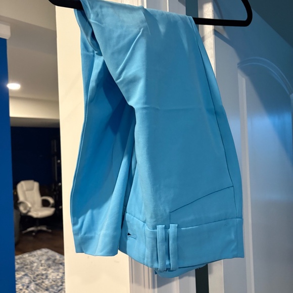 Capris - Picture 2 of 3